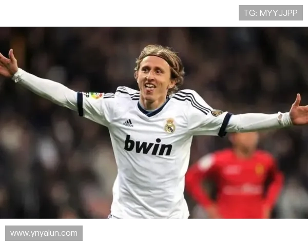 莫德里奇接班人争夺战!皇马启动中场 “寻宝计划”(1) 莫德里奇接班人争夺战!皇马启动中场 “寻宝计划”(1)